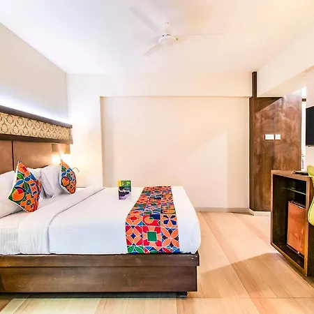 Fabhotel Vatika Mumbai Nasik Highway