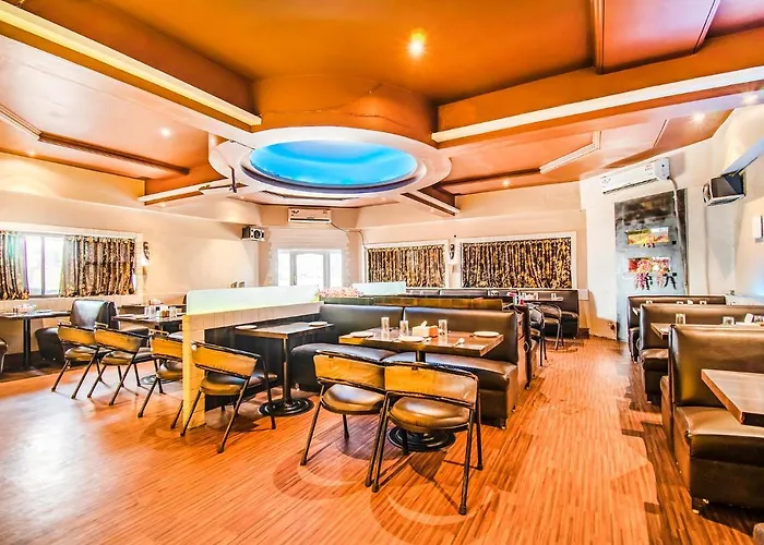 Fabhotel Vatika Mumbai Nasik Highway ホテル Bhiwandi