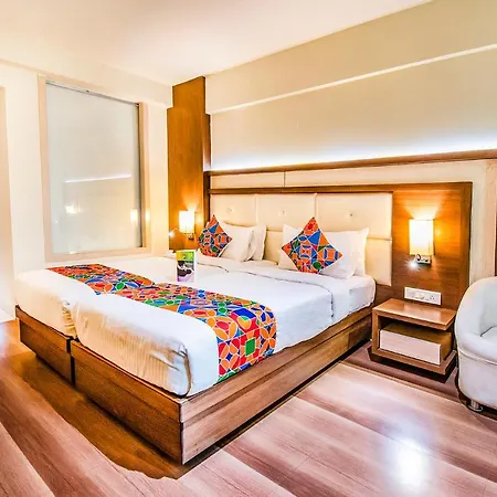 Fabhotel Vatika Mumbai Nasik Highway 3*