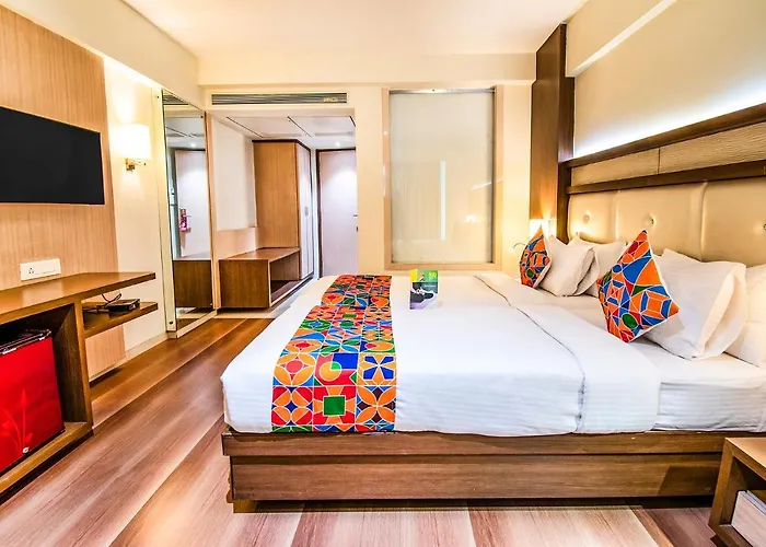 Fabhotel Vatika Mumbai Nasik Highway מלון Bhiwandi